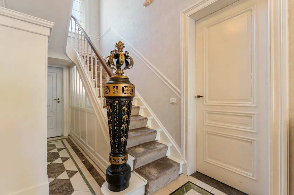 Toad - Charming Manor with Orangery in Arendonk