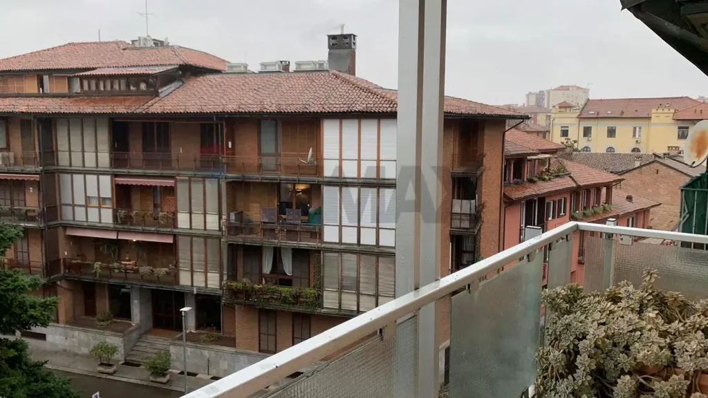Rõdu - Rusticated Apartment with Panoramic View in Pavia