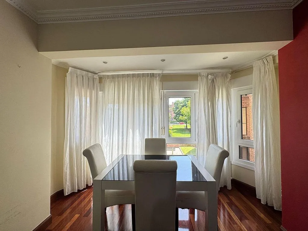 Söögituba - Apartment with Balcony in Getxo's Polígono Rojo