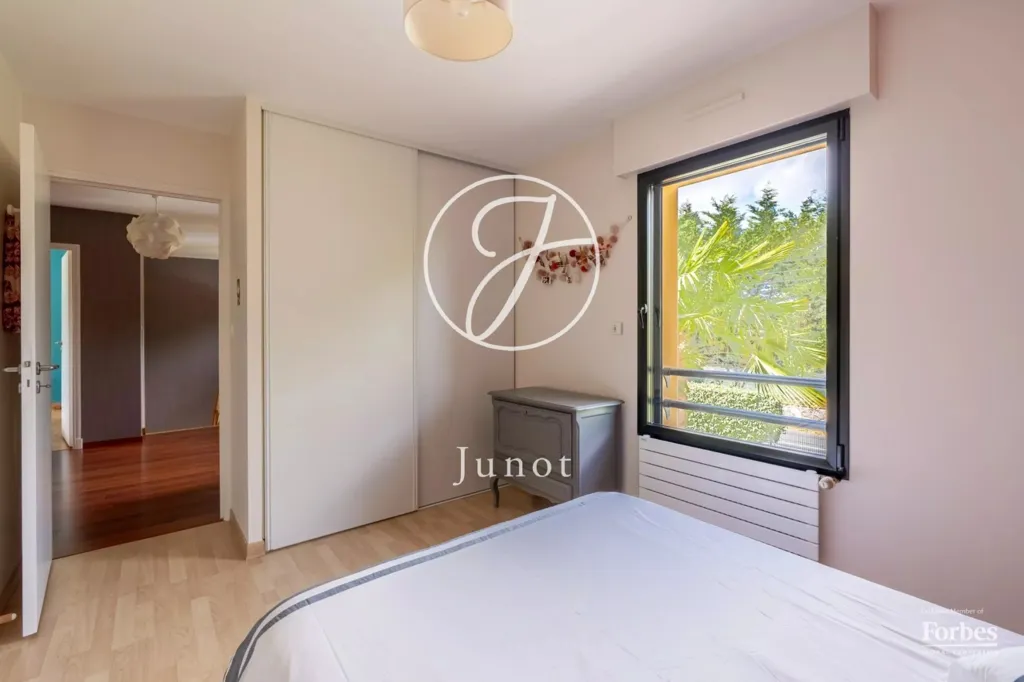 Chambres - Maison 6 pièces à Vertou