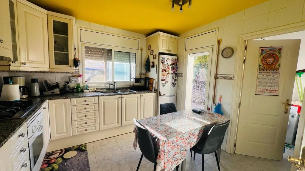 Cuisine - Detached Villa with Pool in Miami Platja