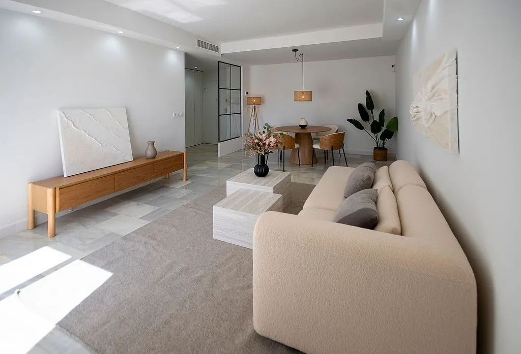 Séjour - Reformed Apartment with Pool in Estepona West