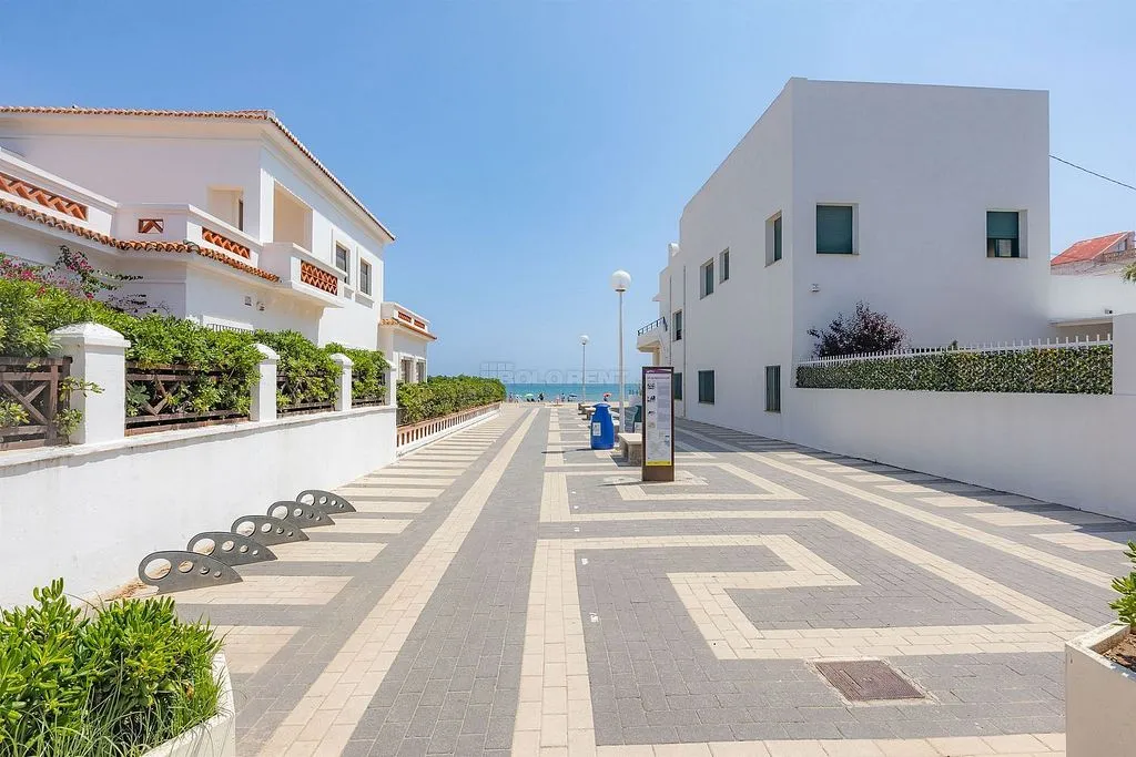 Exterior - Ample Terrace Apartment in Oliva Playa