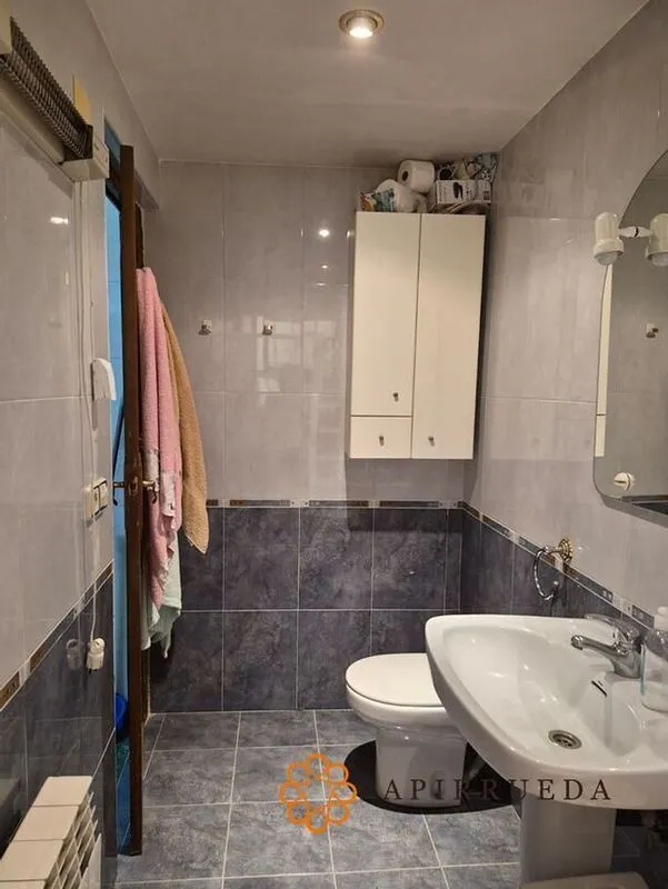 Salles de bain - Traditional Chalet with Balcón in Alborge