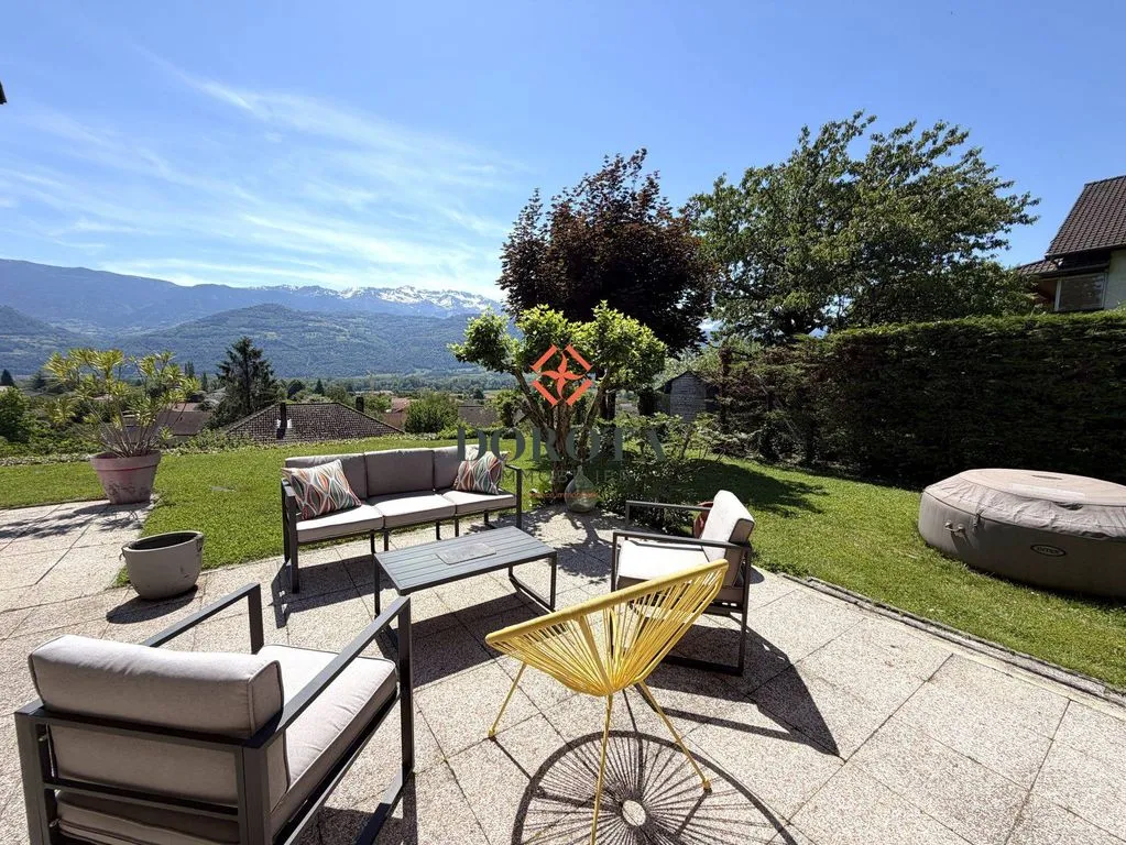Terrasse - Maison de Luxe avec Vue Panoramique à Lumbin