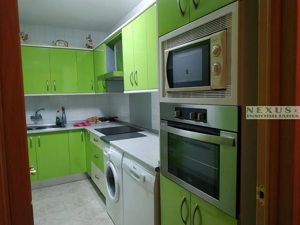 Köök - Bright Apartment with Garage in Old Town