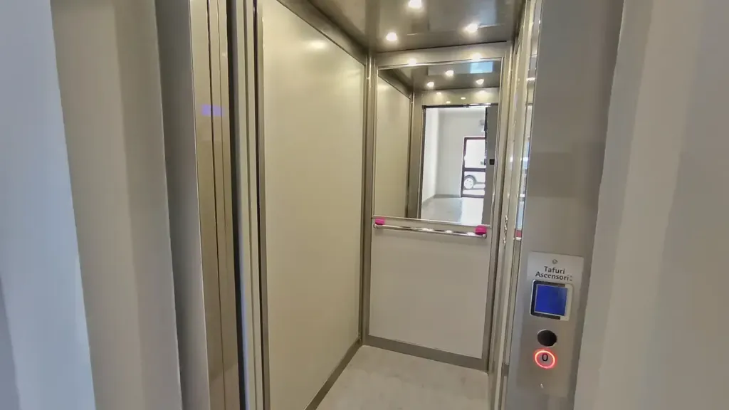 Entrée - Apartment with Panoramic View in Solofra