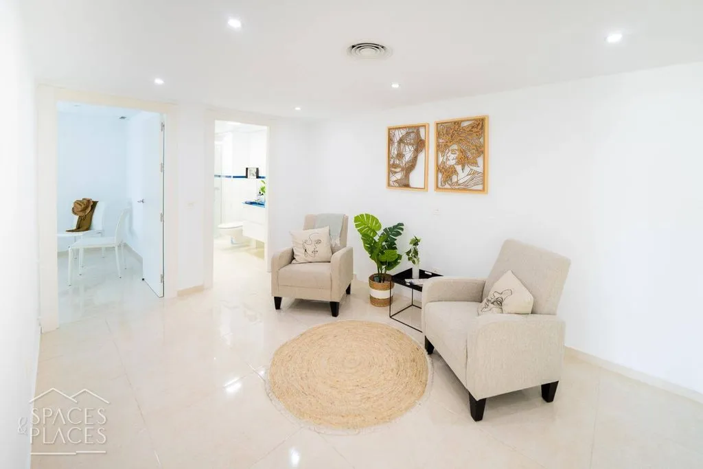 Entrée - Luxury Penthouse with Pool in Valencia