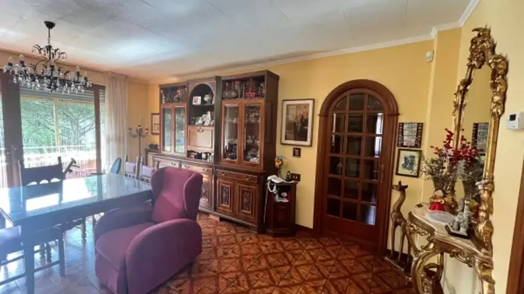 Dining Room - Apartment with Balcony in Rome 70