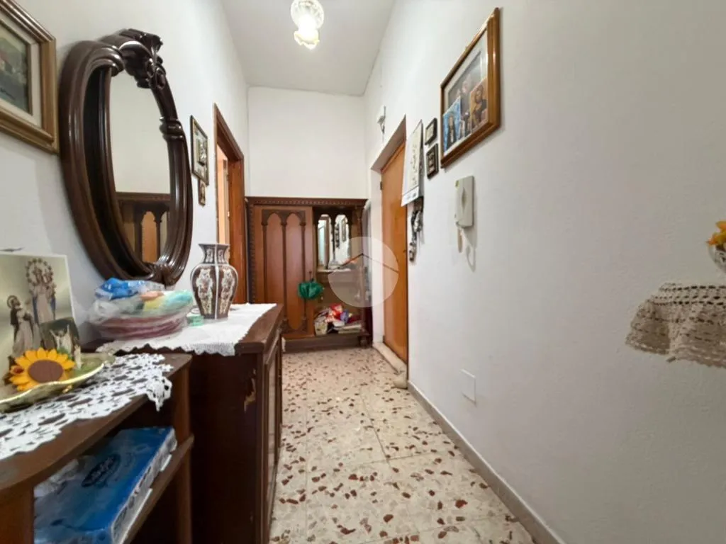 Hallway - 2-Bedroom Apartment with Balcony in Palermo
