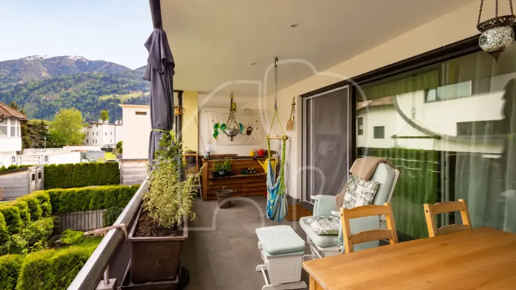 Rõdu - Modern Apartment with Mountain View in Vipiteno