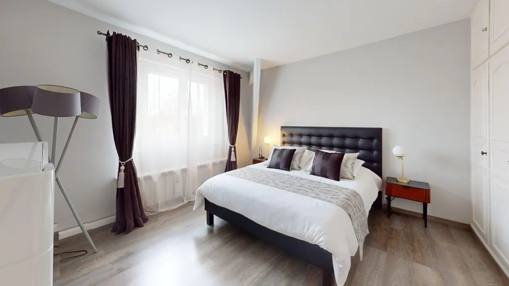 Chambres - Maison de Caractère avec Piscine à Mennecy