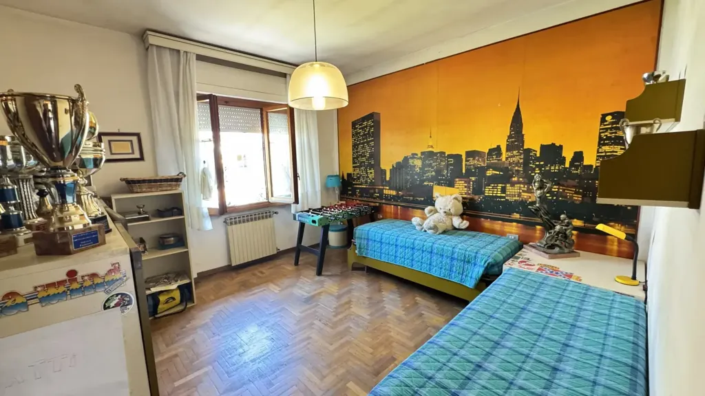 Camere da letto - Five-Bedroom Apartment with Garage in Prato