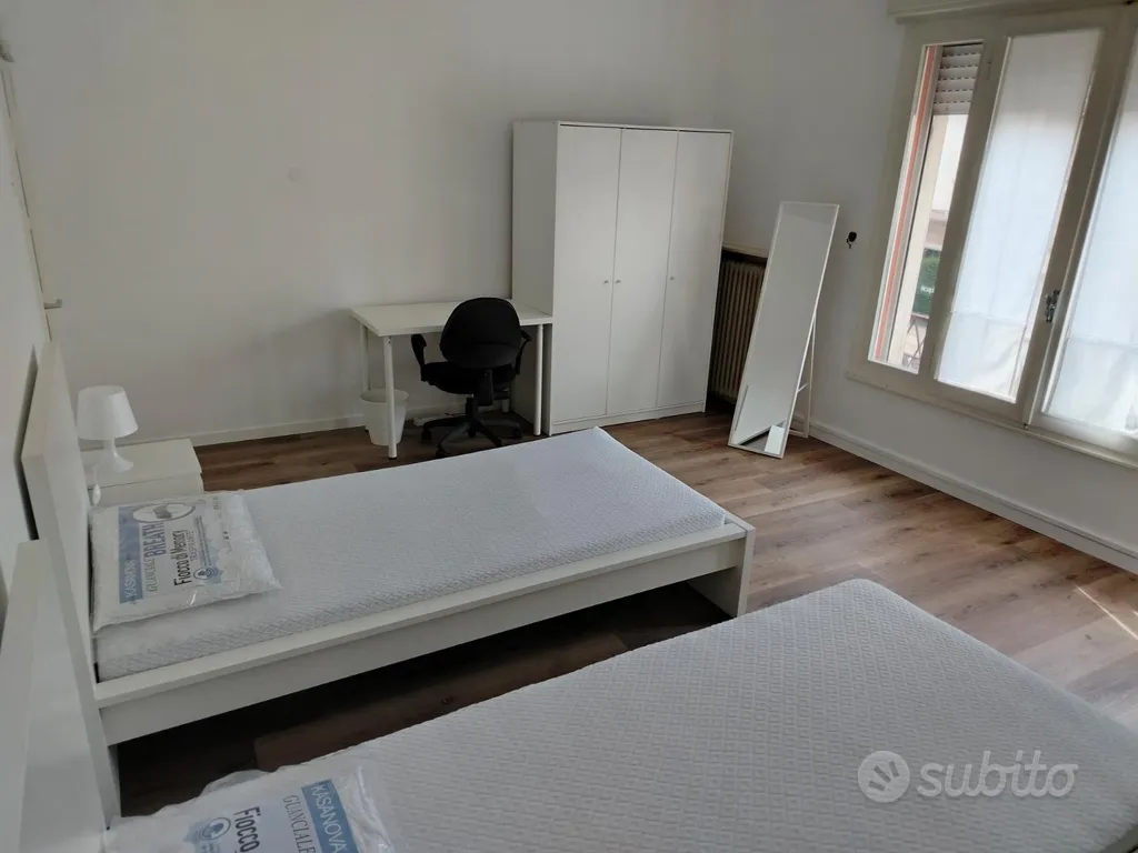 Bedrooms - Student Accommodation with Kitchen in Padua