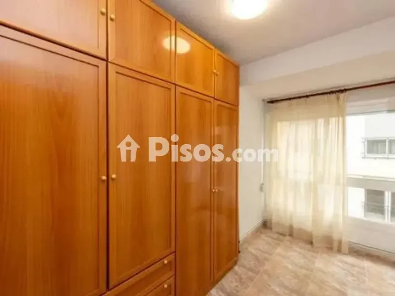 Camere da letto - Classically Styled Flat with Balcony in Traditional Centre