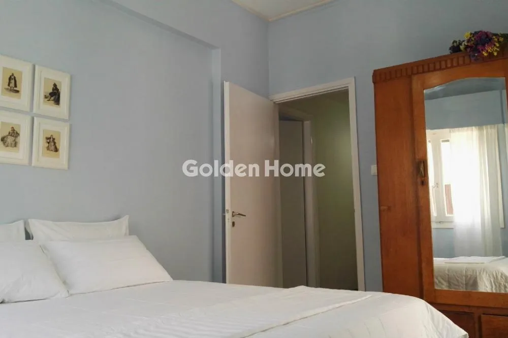Magamistoad - Corner Apartment with Sea View in Loutraki