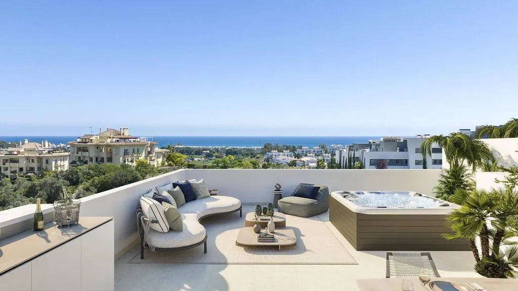 Terrass - 2-Bedroom Penthouse with Pool in Estepona