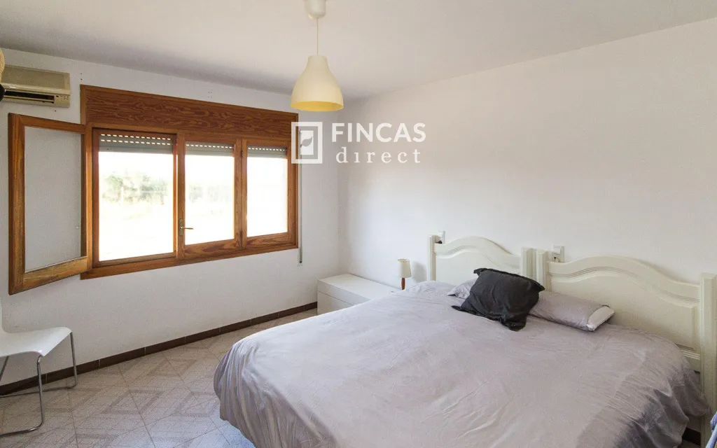 Chambres - Detached Chalet with Fireplace in Deltebre