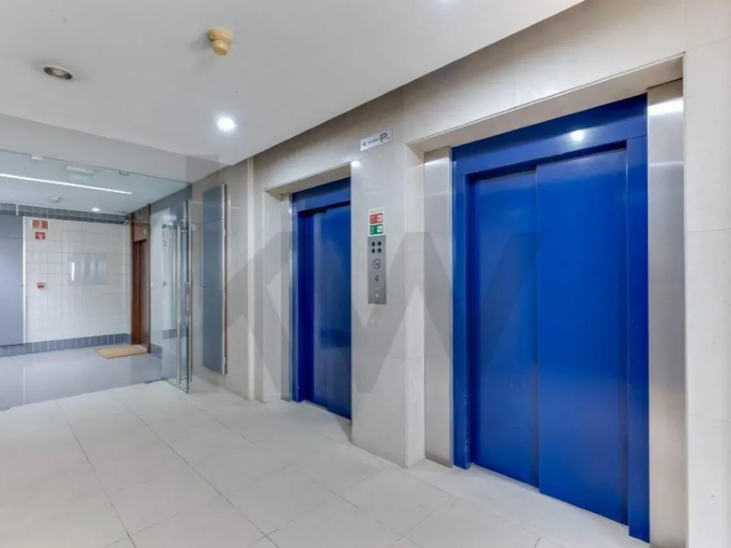 Esik - Luxury Office Space in Porto's City Centre