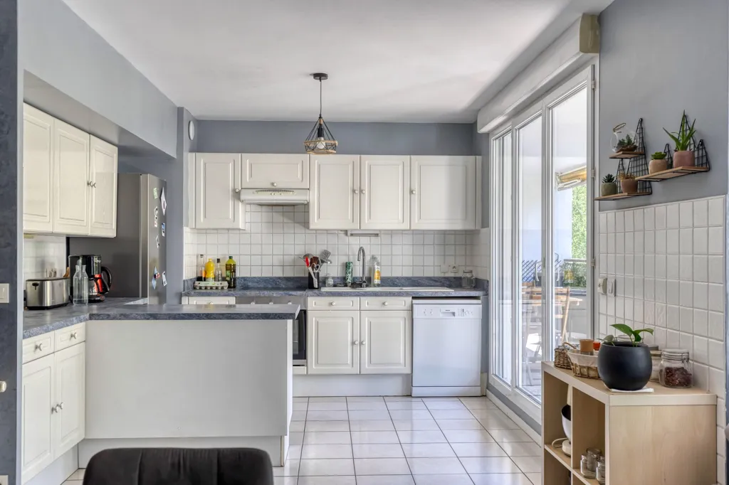 Cuisine - Appartement T5 avec Terrasse à Grenoble