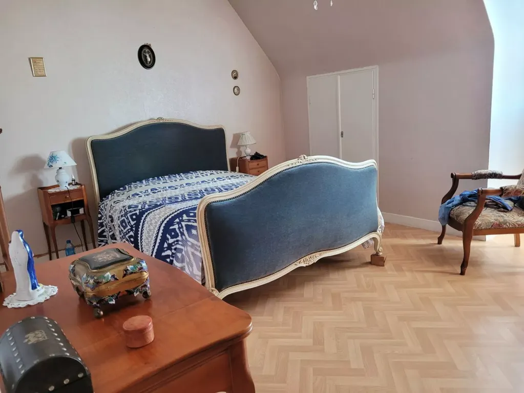 Magamistoad - House with Sea View in Quiet District