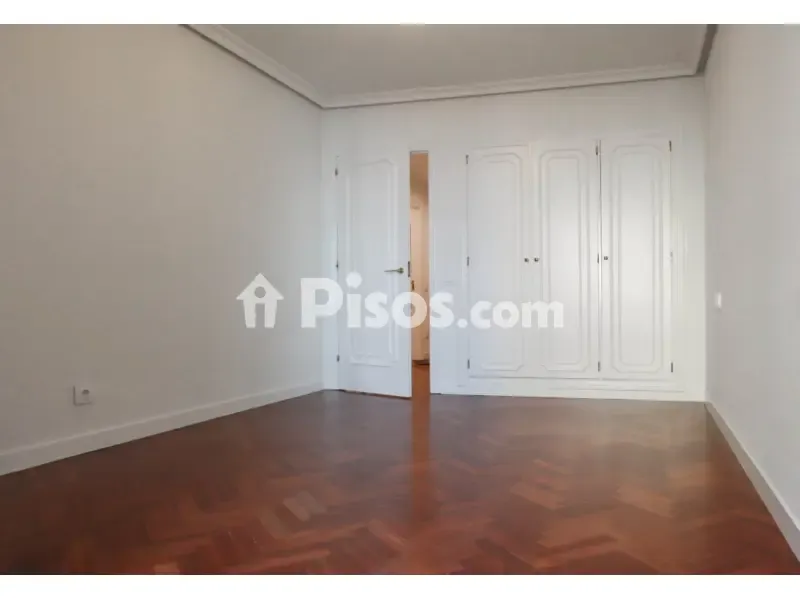 Magamistoad - Spacious Flat with Garage in Oviedo Centre