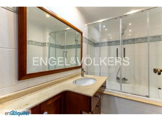 Vannitoad - Apartment with Terrace in Extramurs, Valencia