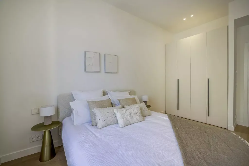Bedrooms - Renovated 5-Piece Apartment with View in Nice