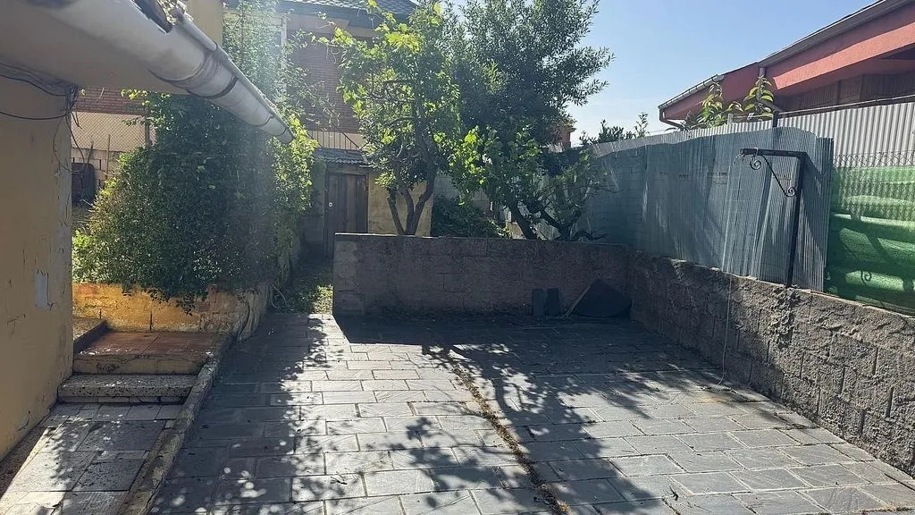 Giardino - Chalet with Two Independent Units in Bembibre