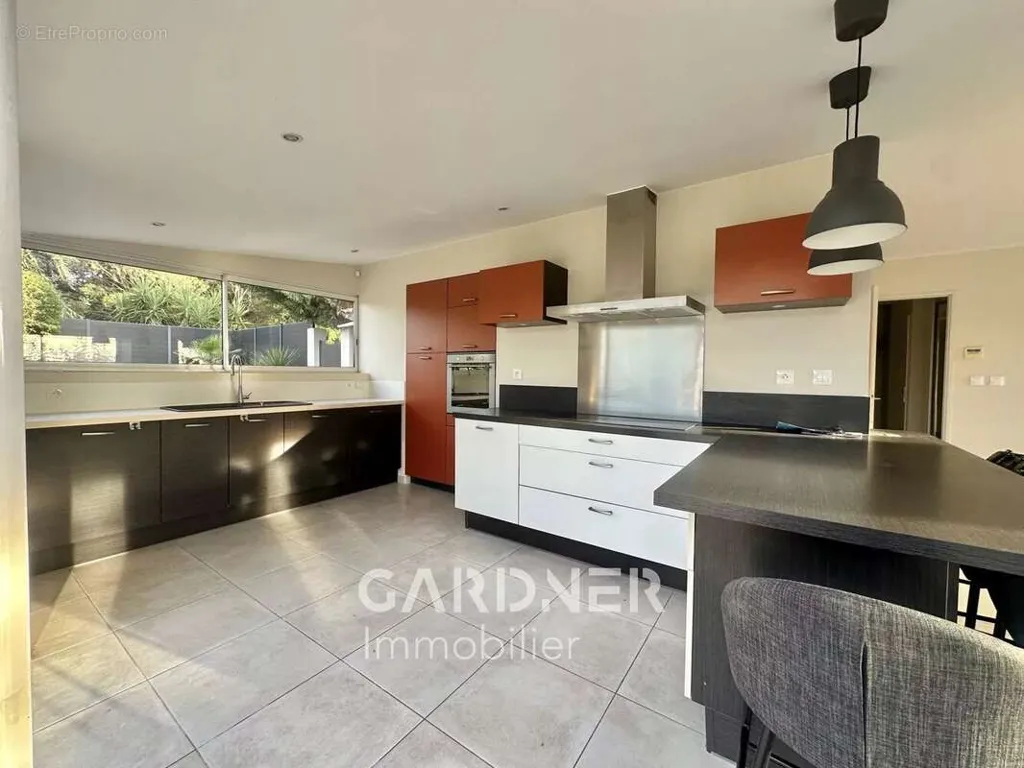 Cuisine - Maison Luxueuse avec Vue sur le Garlaban à Aubagne