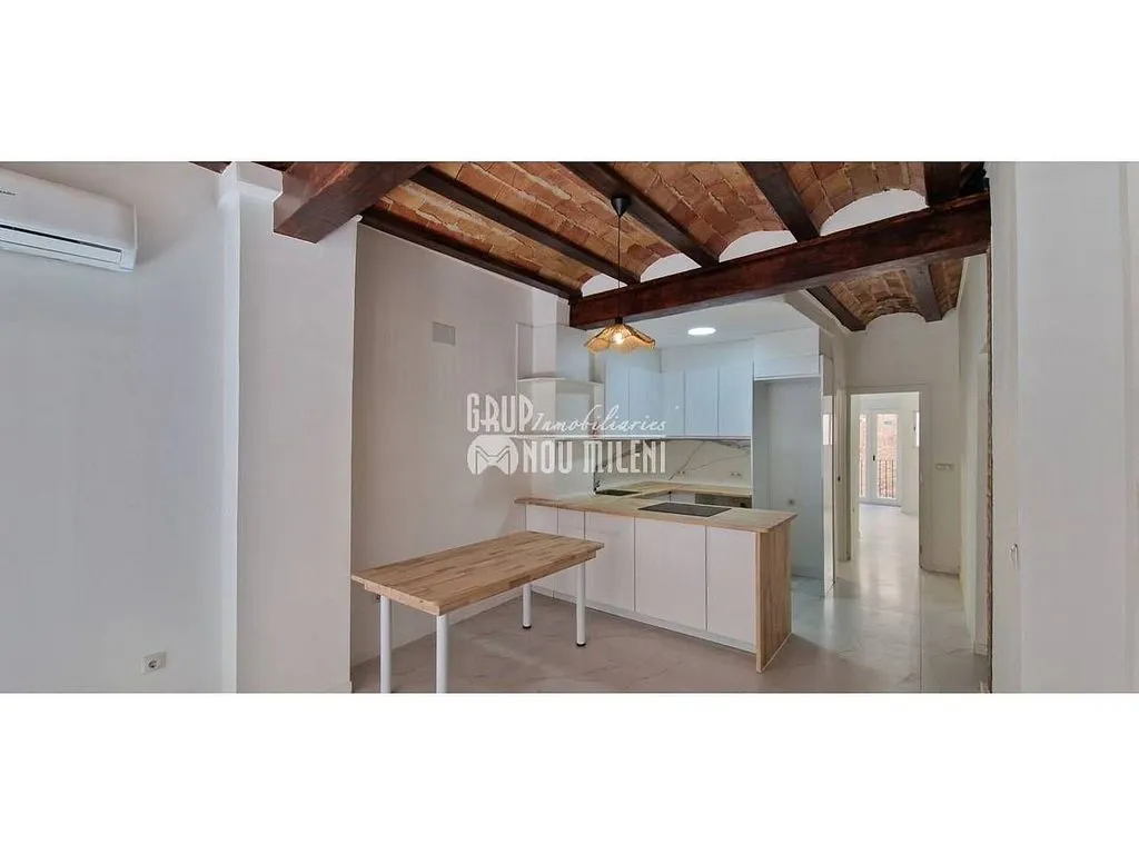 Cuisine - 1-Bedroom Flat with Balcony in El Botànic, Valencia