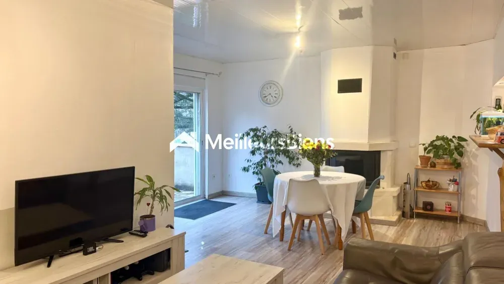 Séjour - Maison avec Terrain Boisé à Pont De Larn