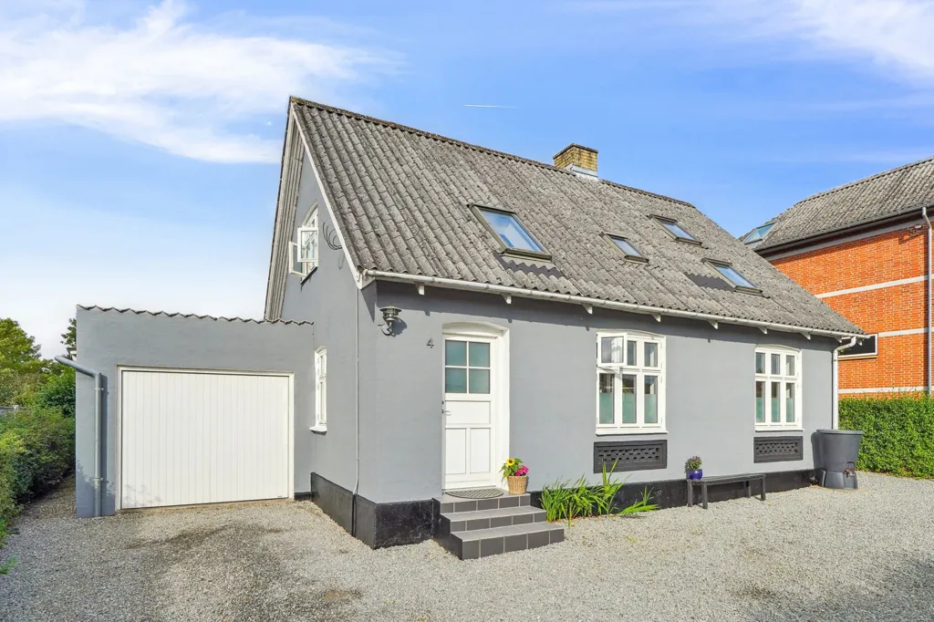 Maison 4 pièces à Hovedgård