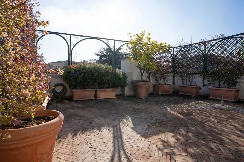 Terrass - Penthouse with Terraces in Parioli, Rome