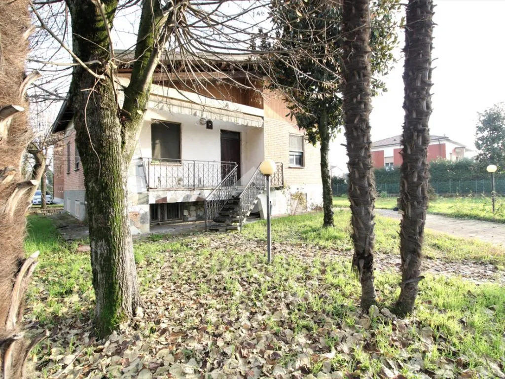 Välivaade - Buildable Plot with Garden in Montechiarugolo