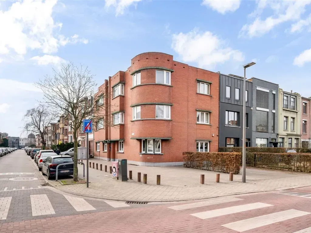 Außenansicht - Fully Renovated Apartment in Merksem