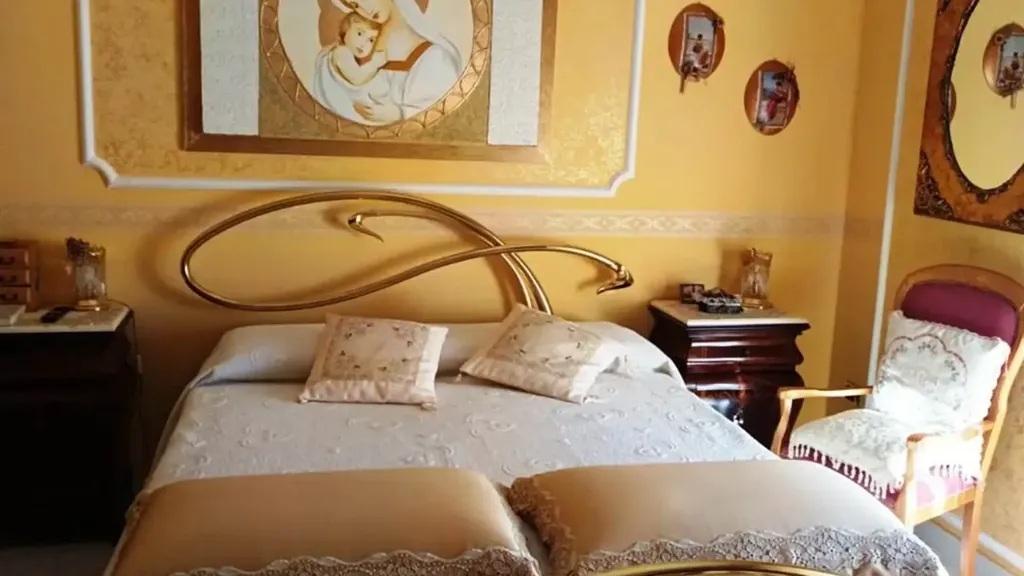 Magamistoad - Two-Level Apartment with Garden in Baronissi