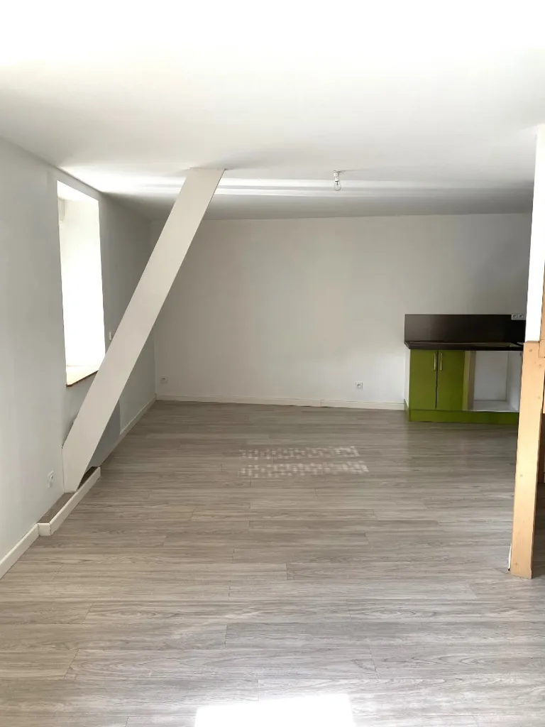 Toad - 2-Bedroom Flat in Marquise City Centre