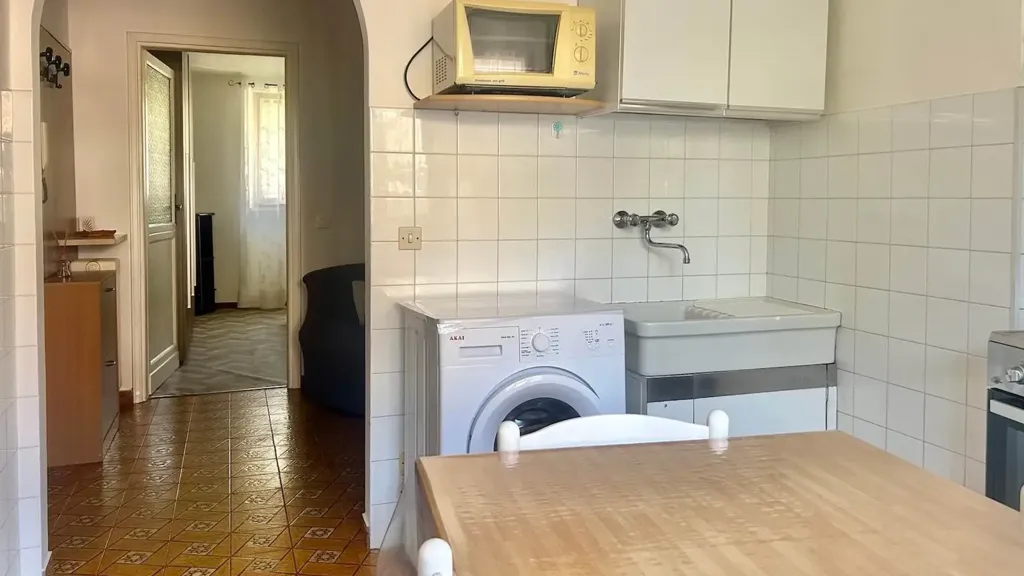 Cuisine - 3-Bedroom Apartment in Central Biella