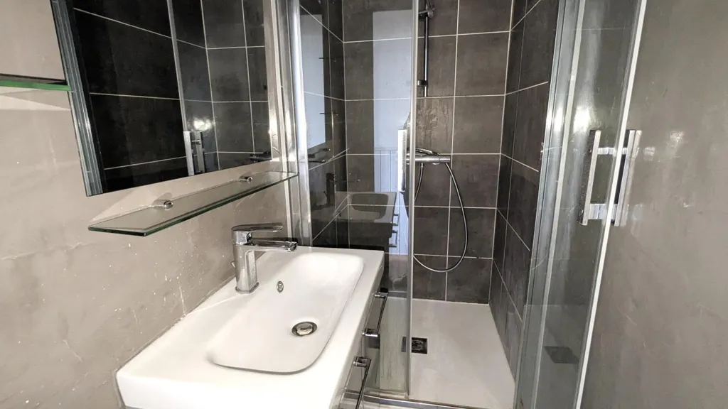 Bagni - Duplex House with Courtyard in Bourges