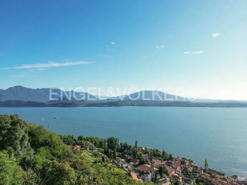 Buildable Plot with Lake View in Belgirate
