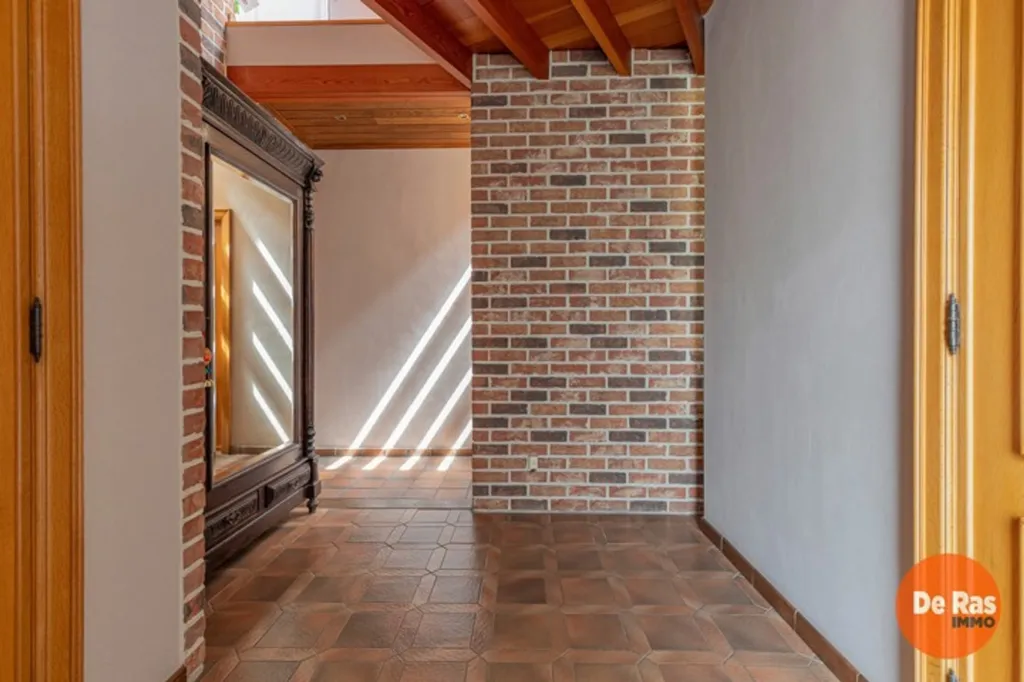 Esik - Open Plan House with Garden in Aaigem