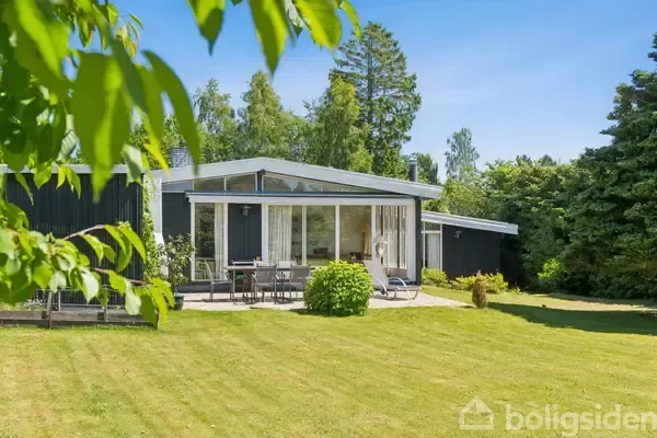 Aed - Bjælkehus with Large Terrace in Hornbæk