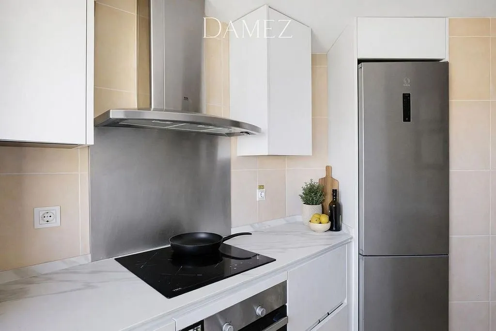 Köök - Apartment with Pool in San Blas, Madrid