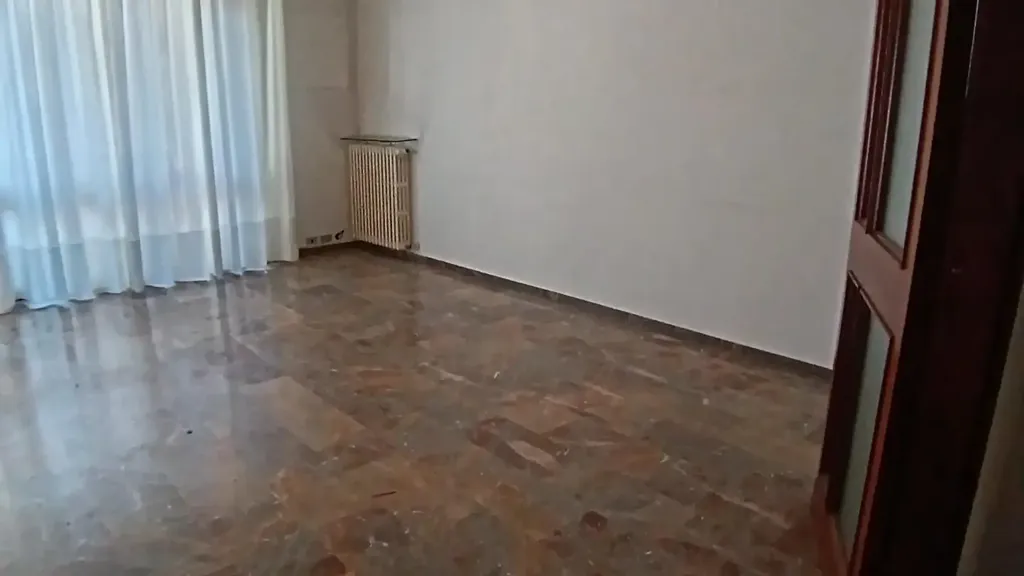 Rooms - 5-Room Apartment with Terraces in Empoli