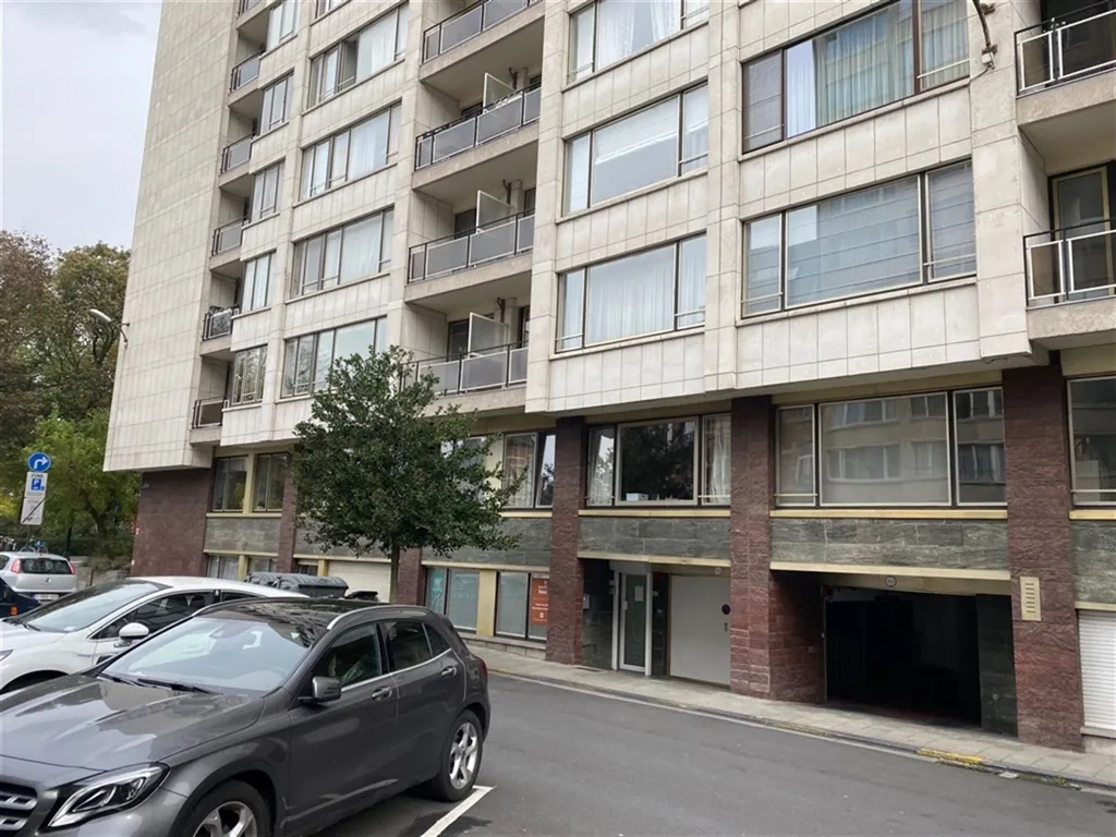Välivaade - Garage for Rent Near EU in Brussels