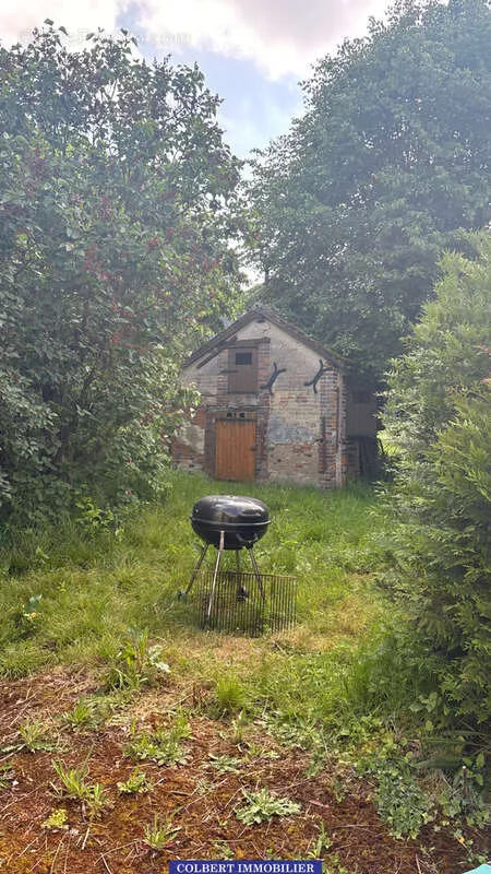 Aed - Longère with Potential in Charny