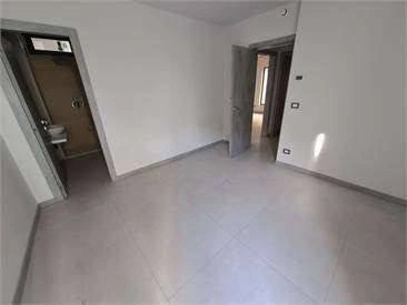 Pièces - Triplex with Garden and Terrace in Trieste