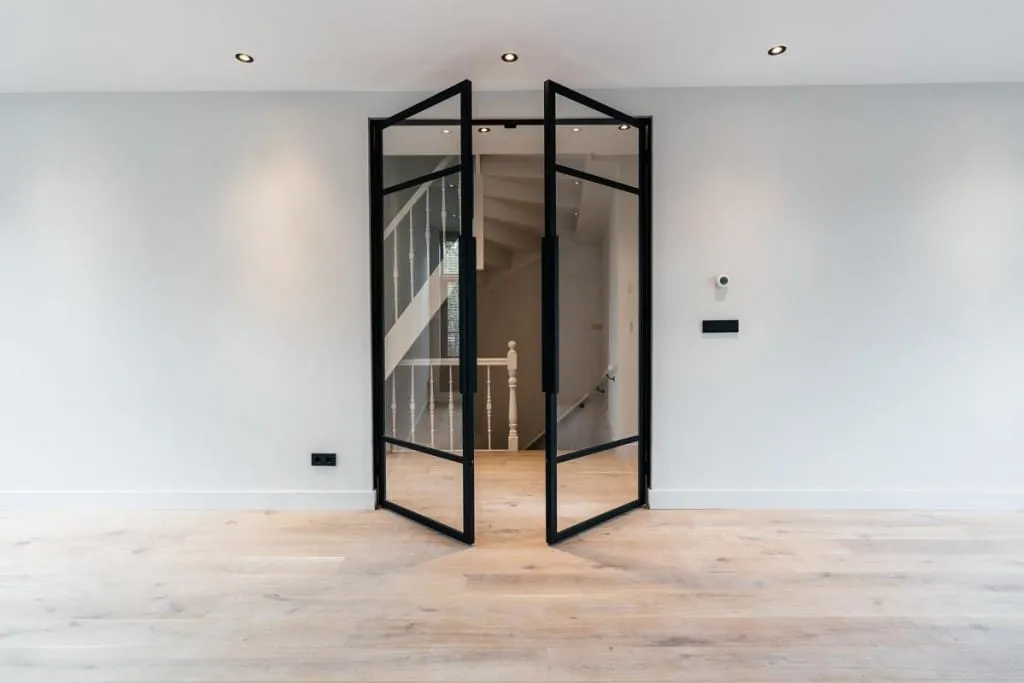 Entrée - Renovated Maisonette with Roof Terrace in Duinoord