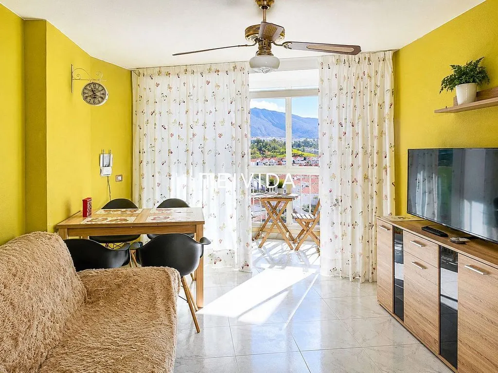 Living Room - Apartment with Pool in Playa de Las Américas